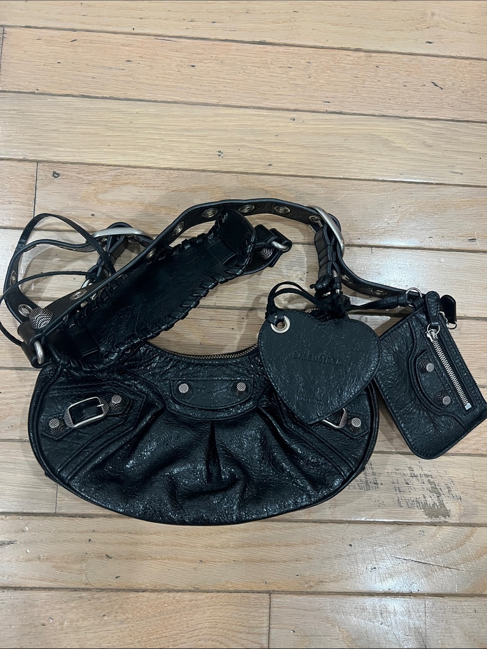 AUTHENTIC Balenciaga le cagole bag